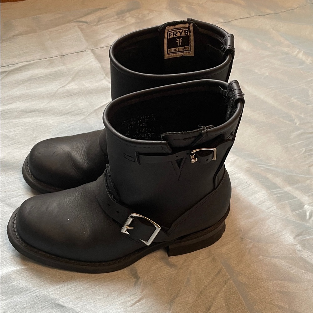 Frye Black Leather Mid-Calf Boots Engineer 8”R